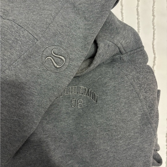 lululemon athletica Heather Gray Men's Hoodie - Picture 2 of 2